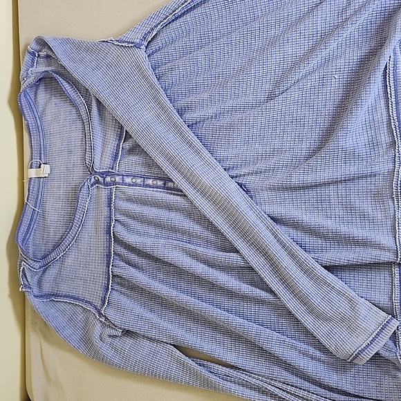 We The Free Women's Purple Loose Fitting, Asymmetrical Long Sleeve T-Shirt - Picture 8 of 15